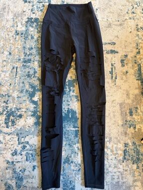 ALO Yoga Black Distressed High-Rise Leggings